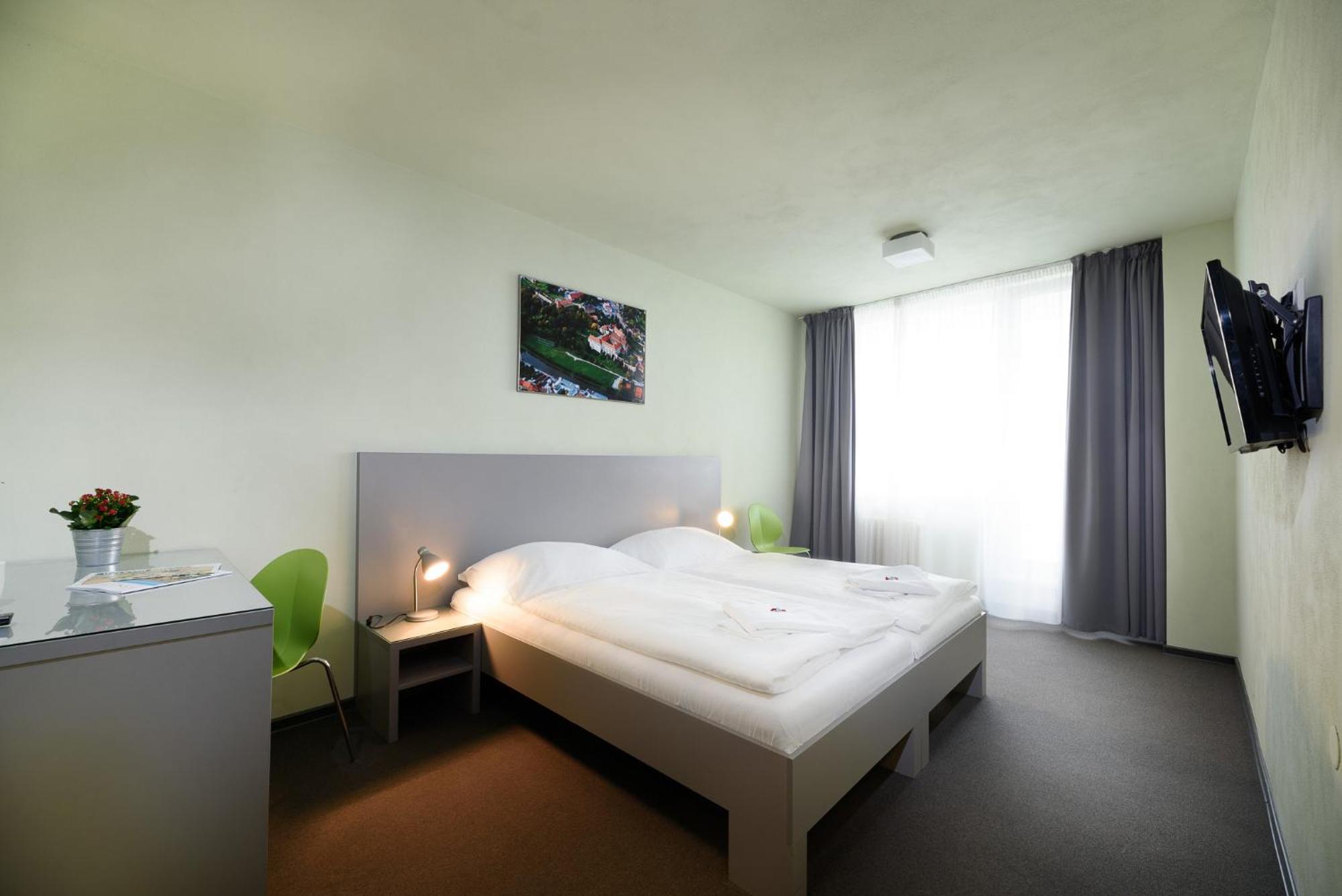 Hotel Atom Třebíč Eksteriør bilde