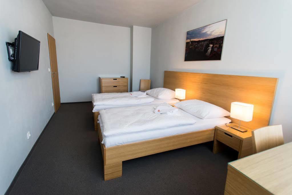 Hotel Atom Třebíč Eksteriør bilde